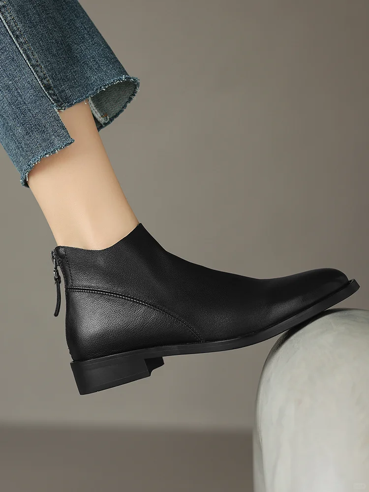 👢复古短靴新宠！通勤穿搭神器