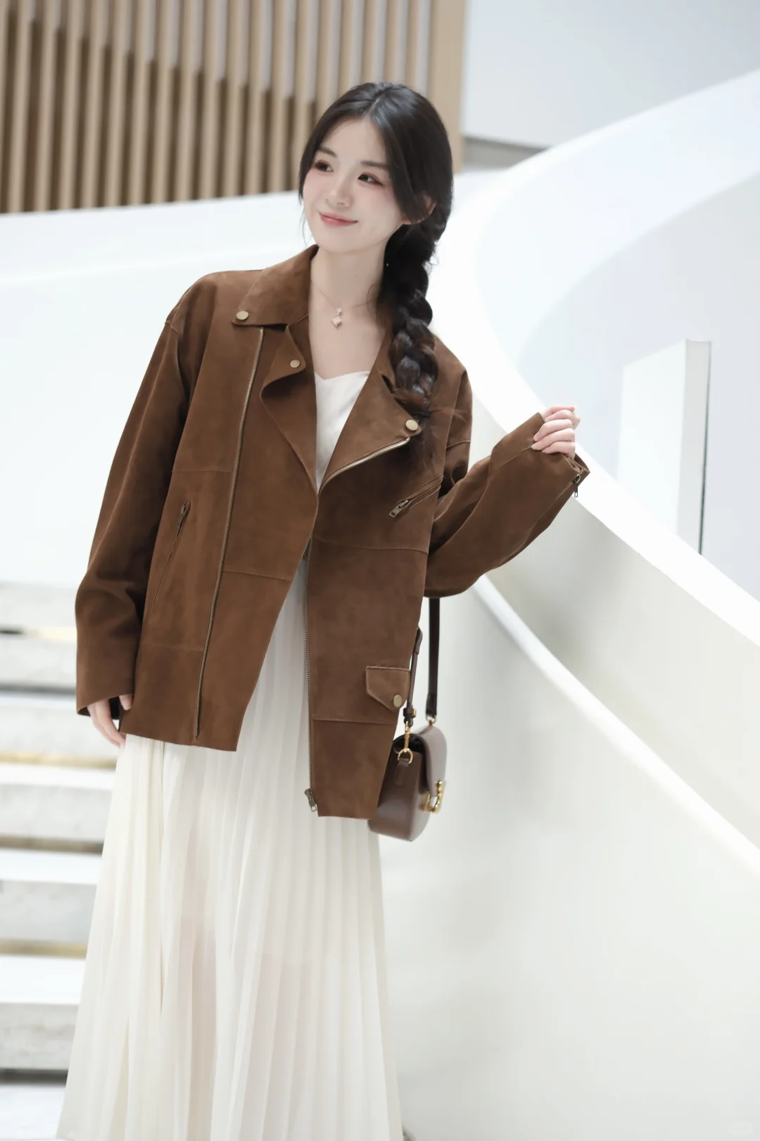 温柔艺术生🍂看艺术展的漂亮美拉德穿搭~