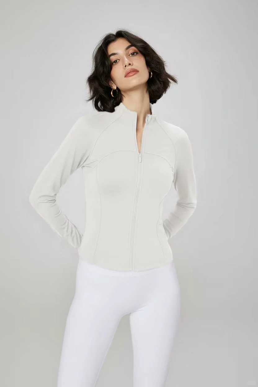 谁能拒绝一身奶fufu的瑜伽服啊！