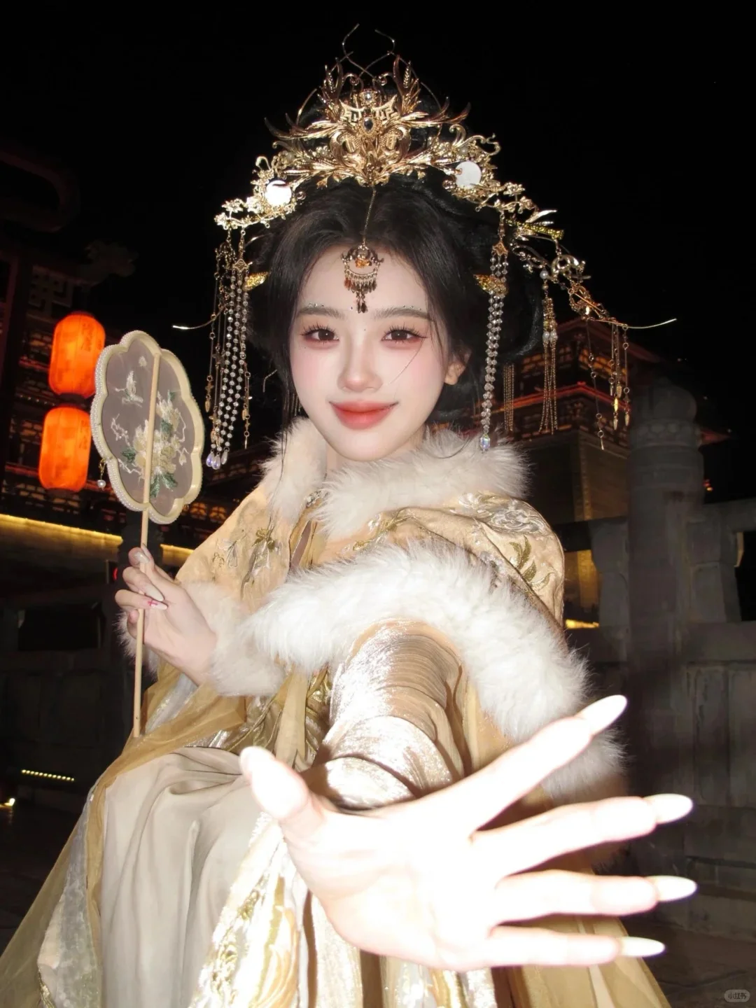 关于我在上海城隍庙花499r当神女的一天