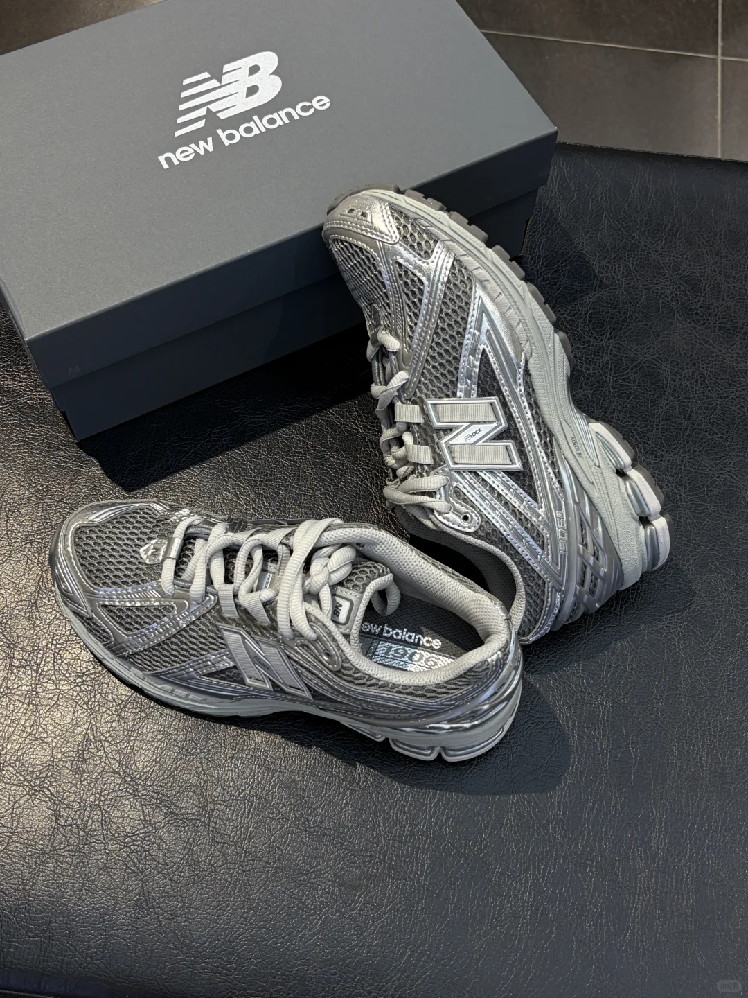 谁懂幂式穿搭和NB1906液态银的适配度！