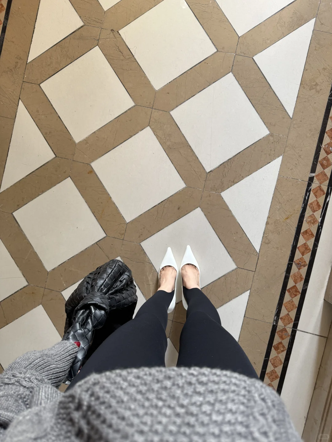 高跟鞋➕瑜伽裤绝了～好显腿长啊