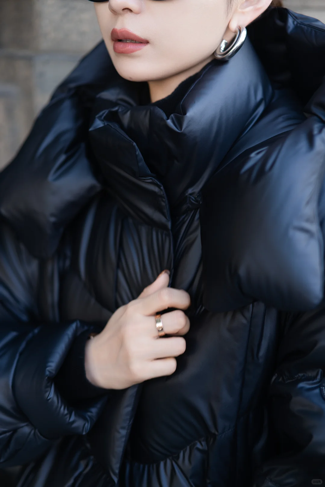 寒风凛冽，有科鲁达羽绒服就很安心