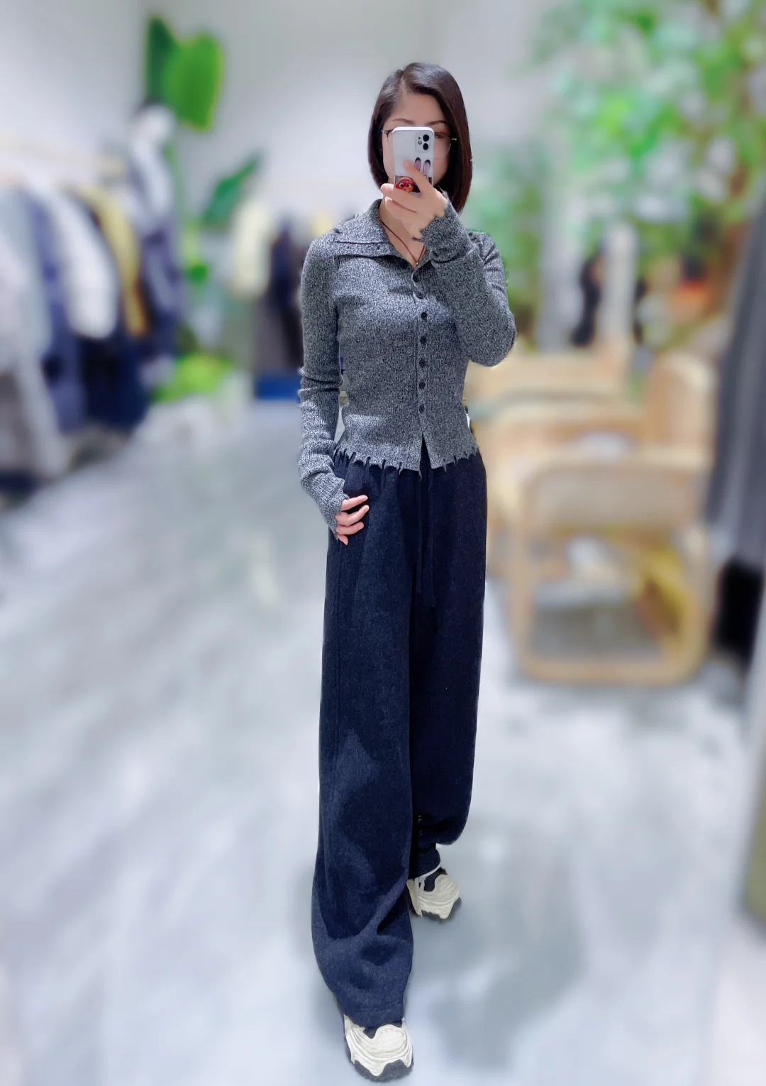 绒绒的“纯欲款”毛衣