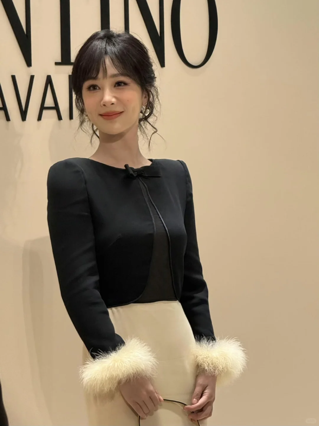 竟然才发现杨紫的脖子好修长