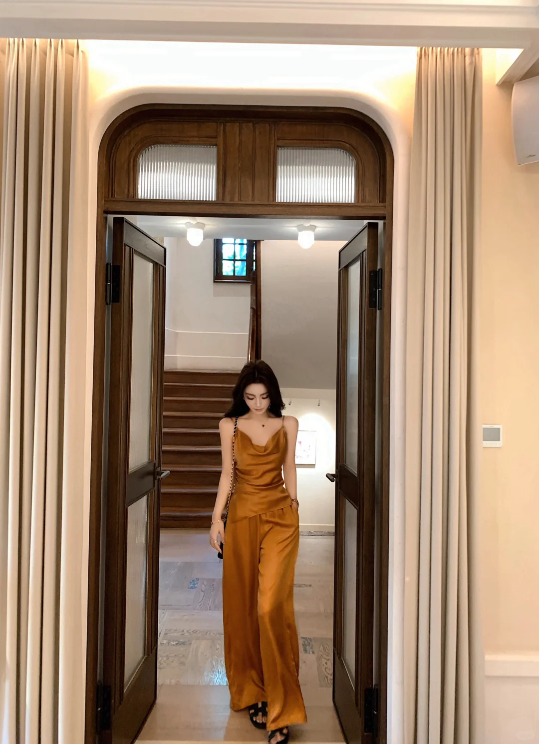 不适合幼态 那就大大方方的性感