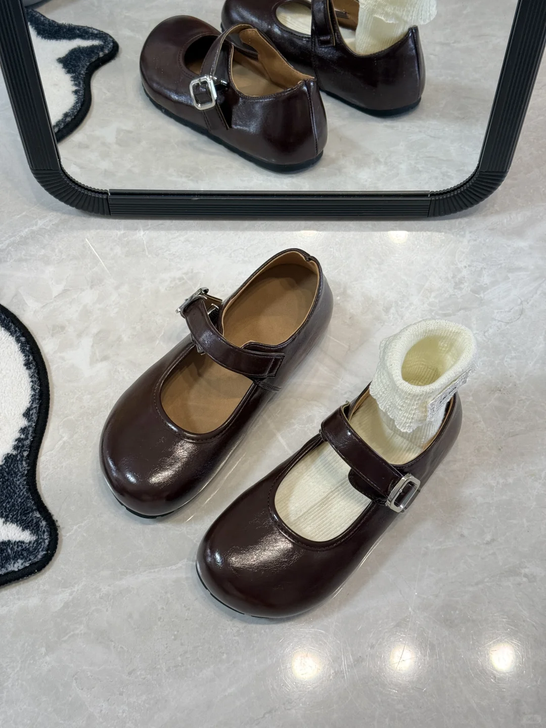 一整个爱住了🥹巧克力色的复古玛丽珍🍫