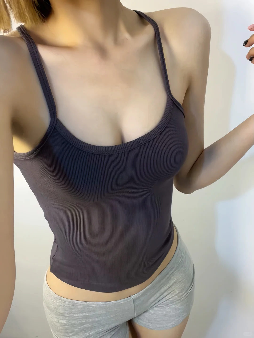 谁懂吊带的杀伤力！！