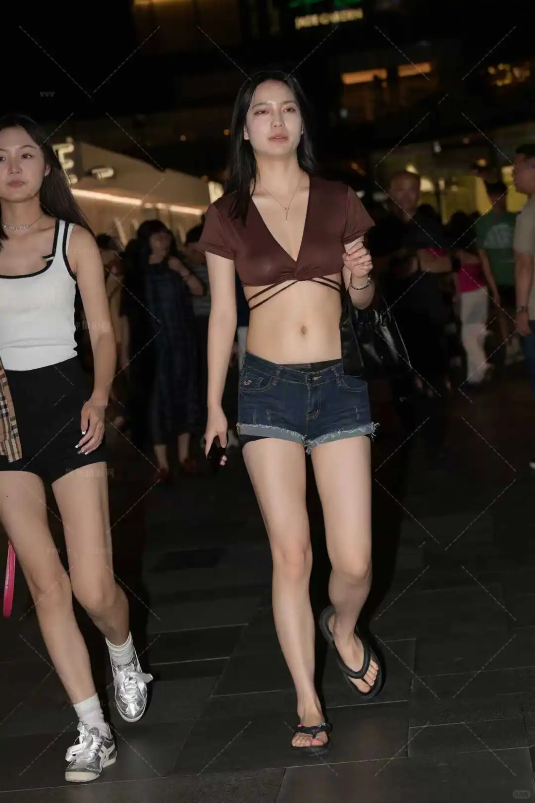 街拍美女，真的好喜欢