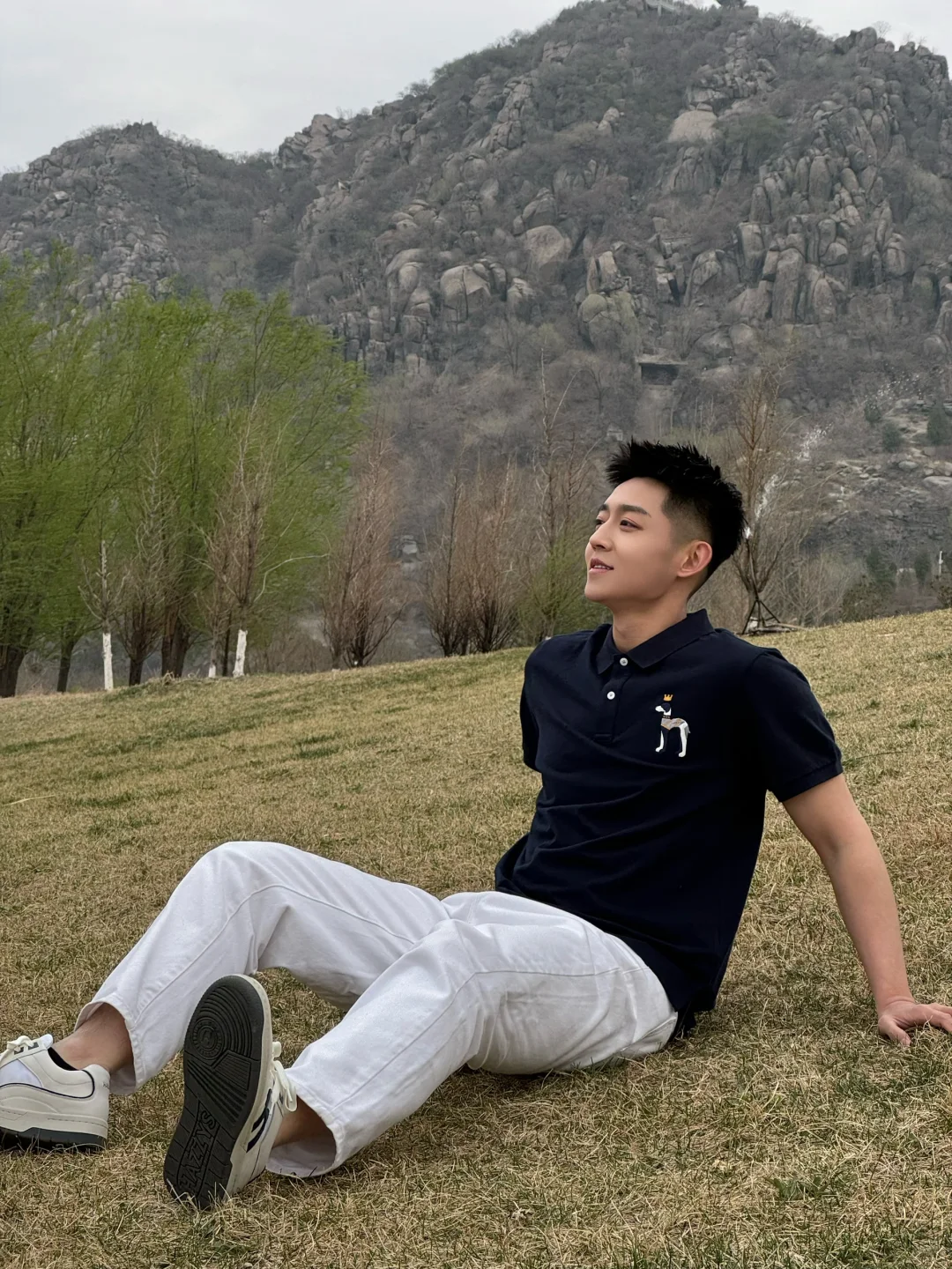 可以没有爱情 但不能没有少年感