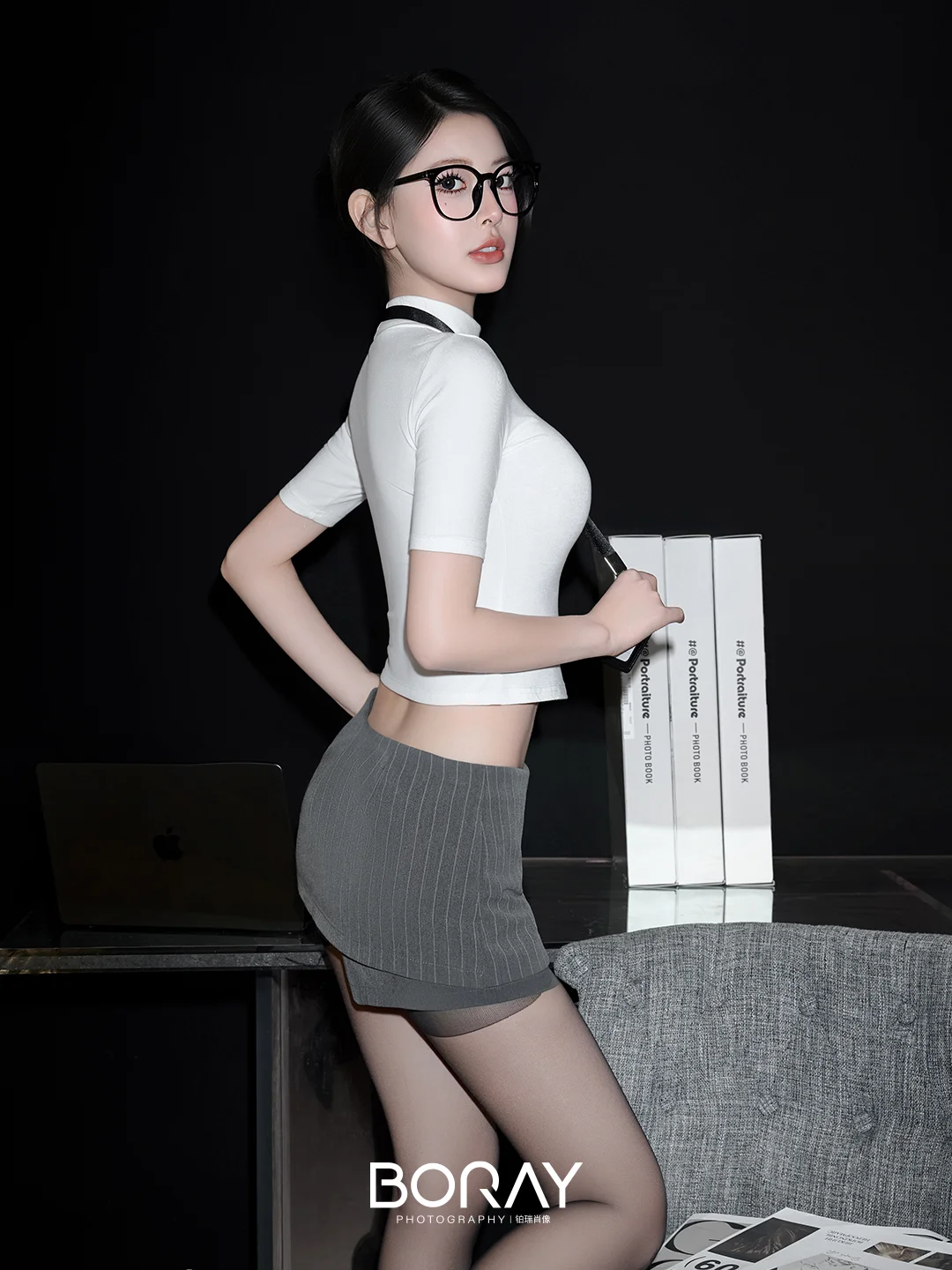 都给我去学这些姿势|办公室女总裁感拉满