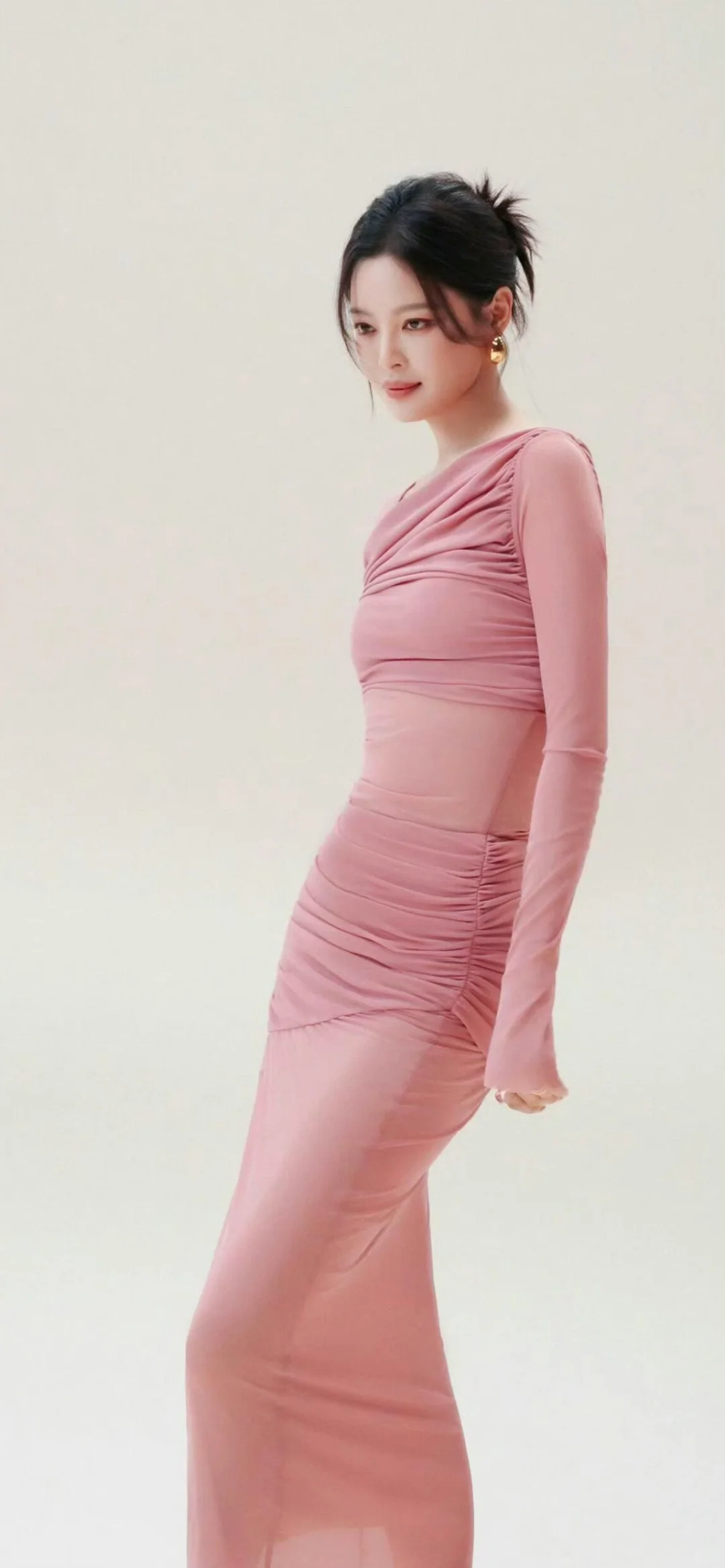 辛芷蕾壁纸！怎么会有这么仙的裙子～😍