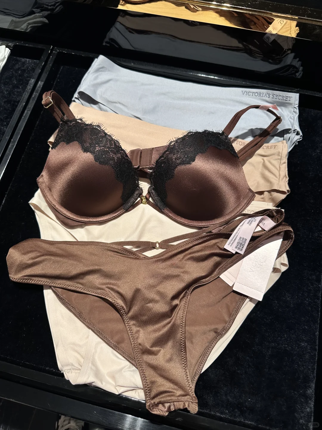 新品文胸套装👙不止亿点好看✨