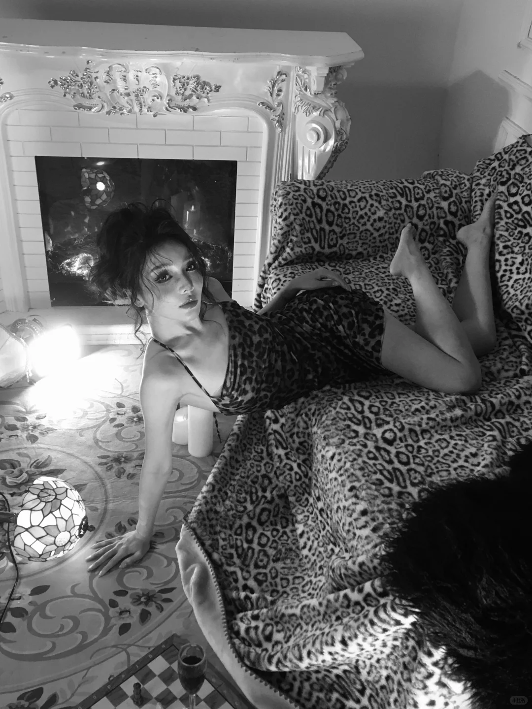 迷人的豹子女士像你问好| 感受夜晚的慵懒