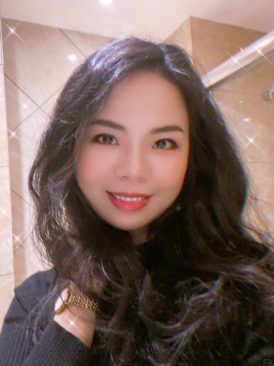 翻到自己的旧照片，不禁感叹那时又美又年轻