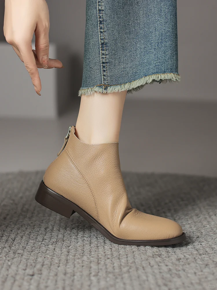 👢复古短靴新宠！通勤穿搭神器