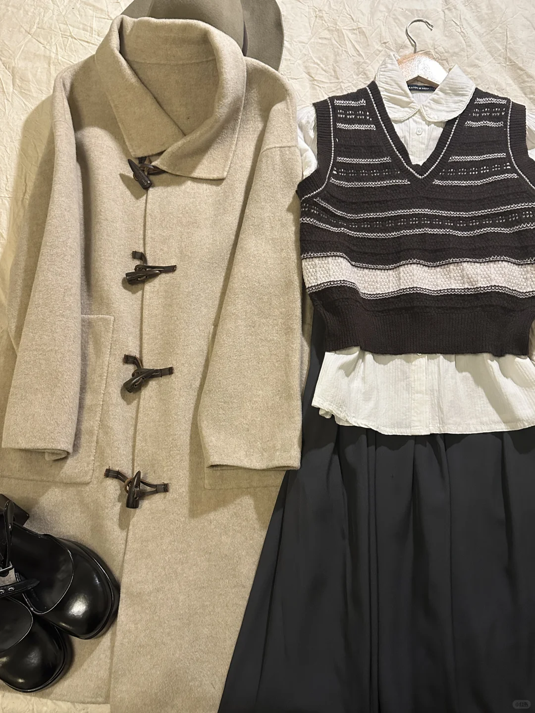 邵和古早感穿搭