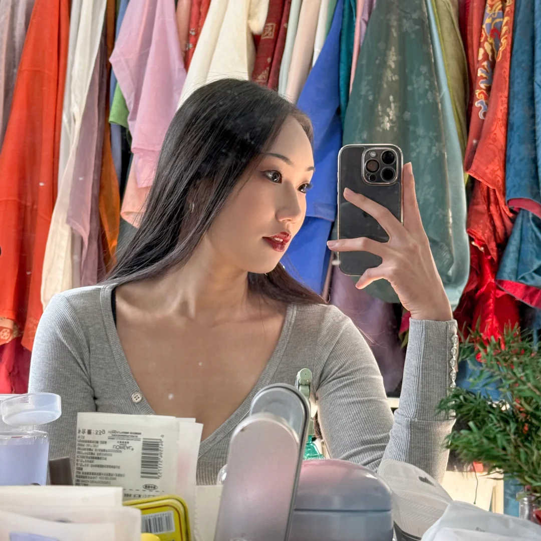 长这样会被要微信嘛（左滑有照片）