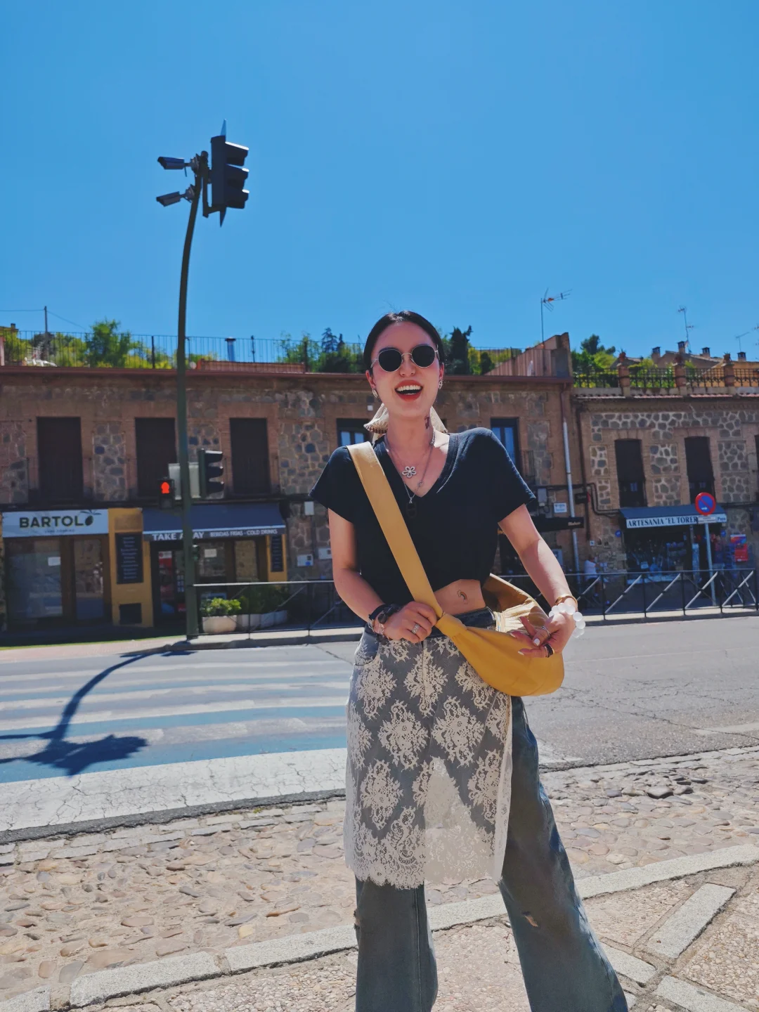 阳光很暖 电量很满 完全没有晒黑焦虑☀️