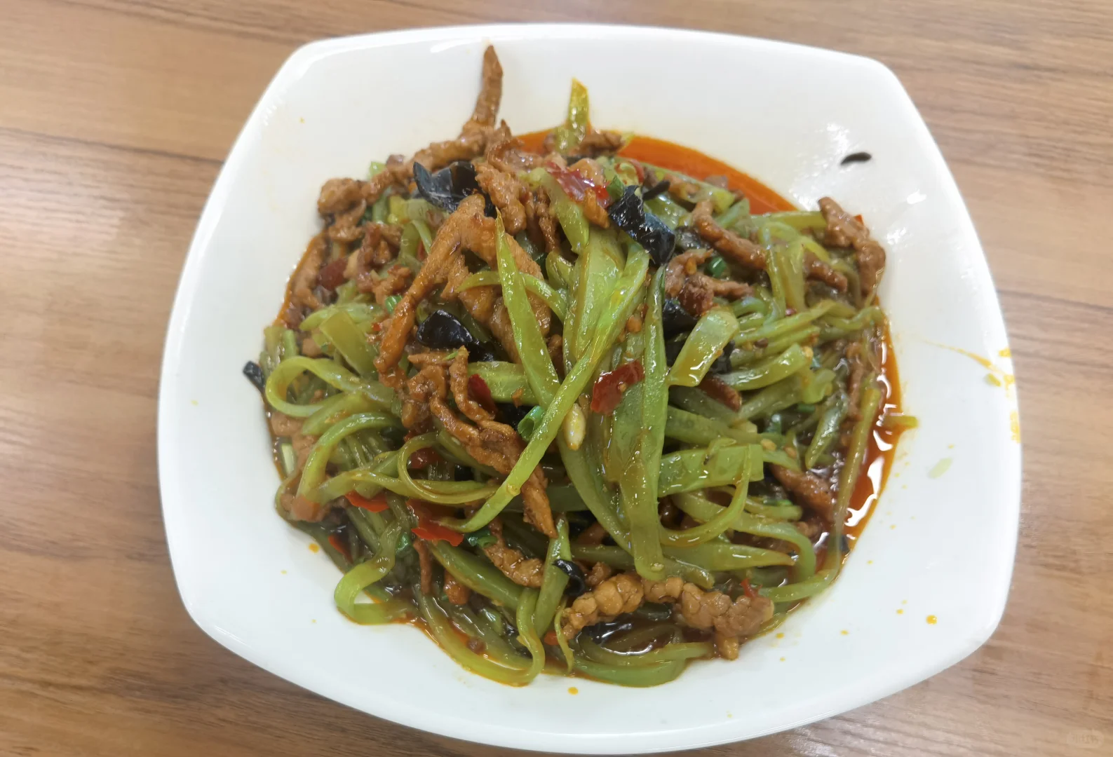 鱼香肉丝和酱肉丝，钟意谁？