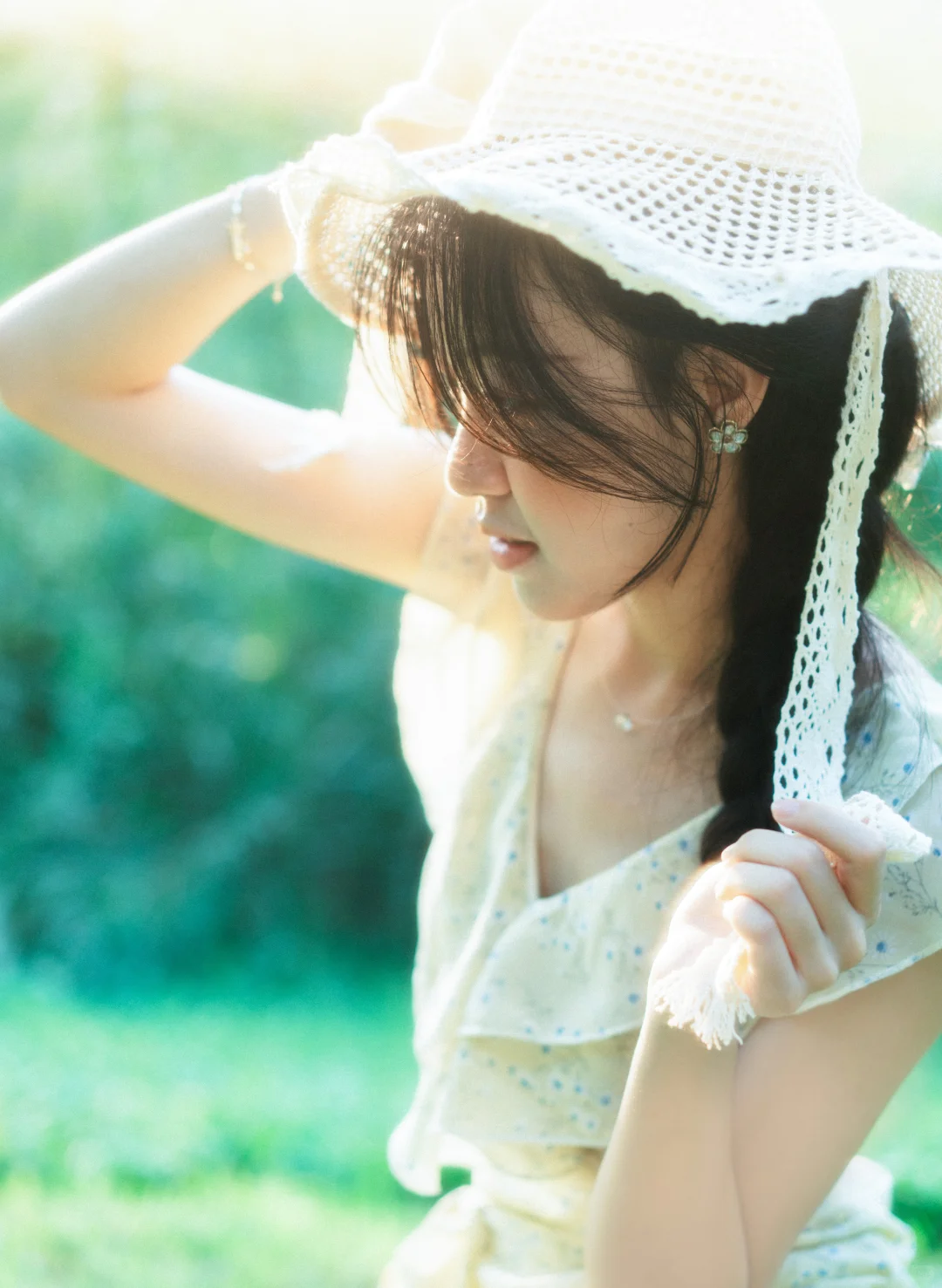 拍照吗？很自然的那种...