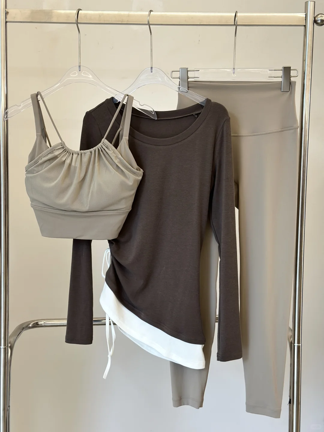 好温柔！！！棕色系瑜伽运动look