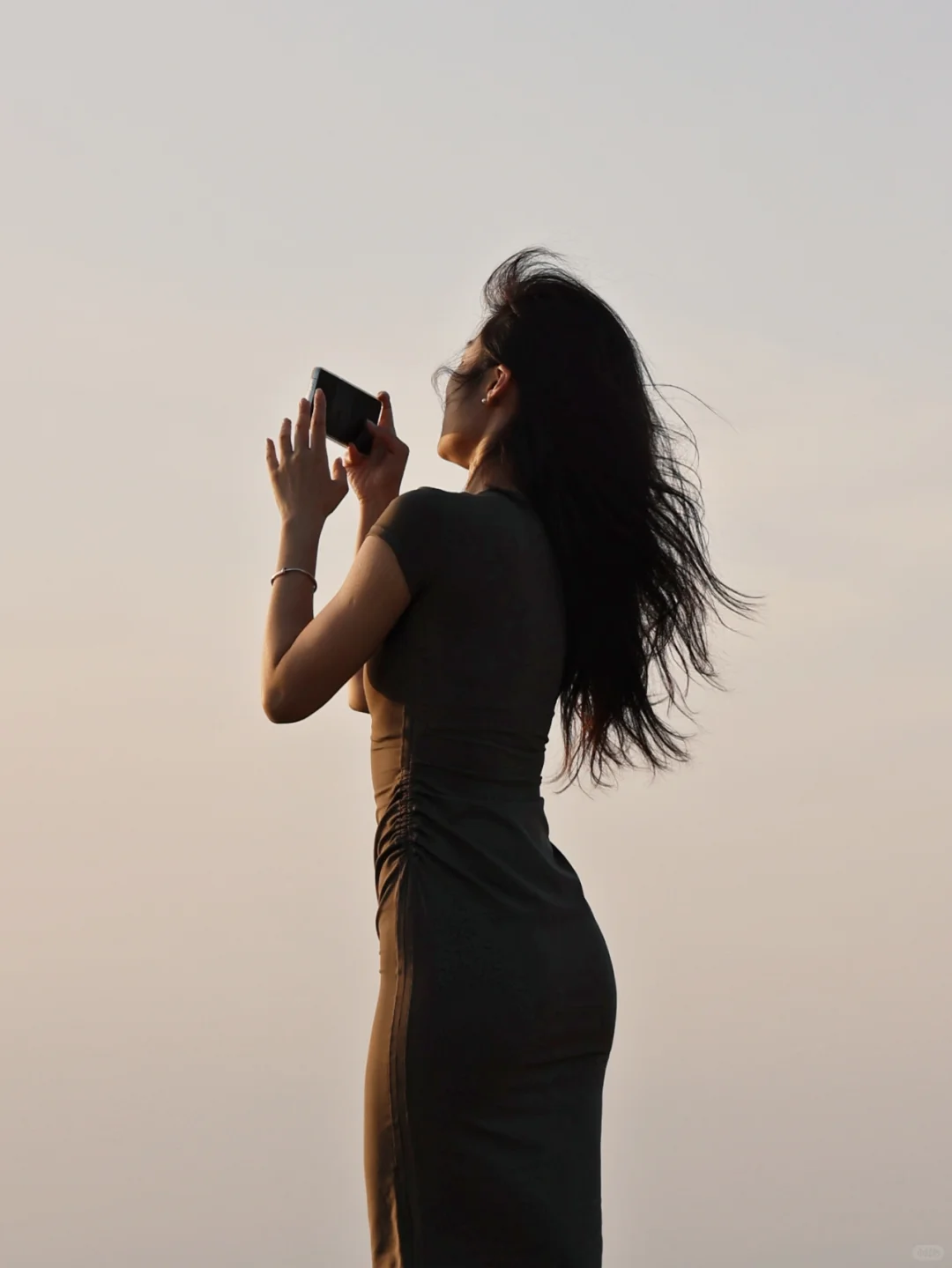 双C腰线 绝了!!!显瘦 显腰身短袖连衣裙