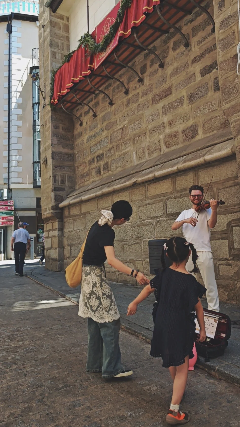 阳光很暖 电量很满 完全没有晒黑焦虑☀️