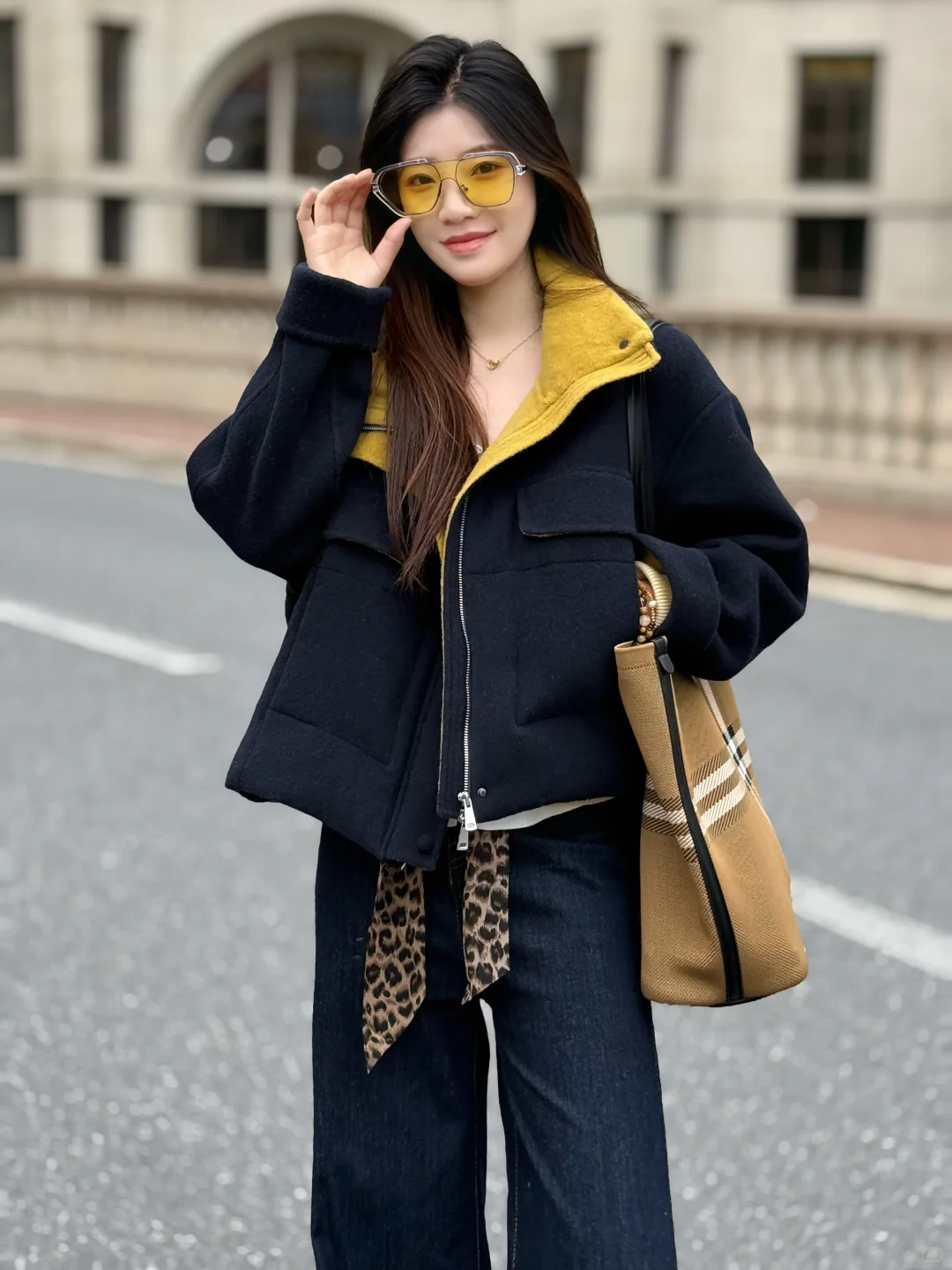 衣服爆了 模特也爆了