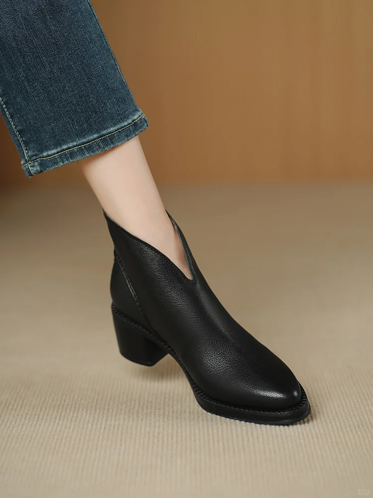 👢复古英伦风！5cm粗跟显瘦神器来啦～