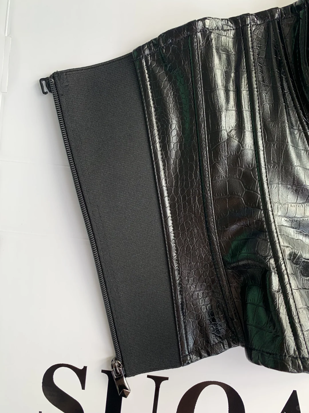 暗黑×酷飒｜鳄鱼皮纹鱼骨胸衣，自带高级感～