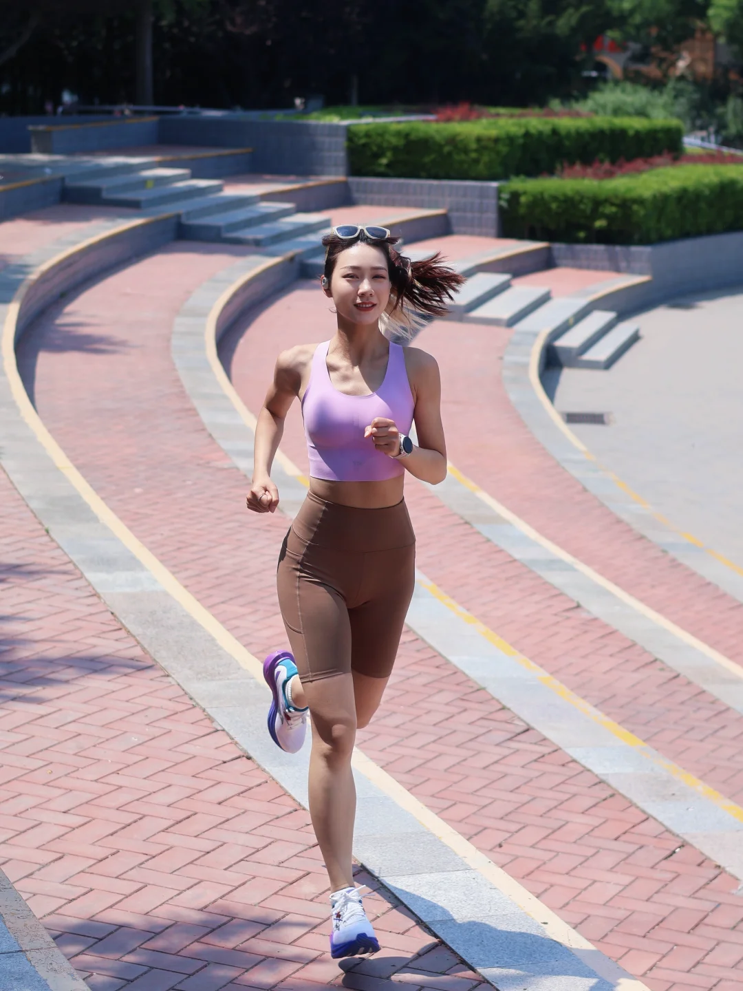 当被朋友约跑步，我说没衣服穿