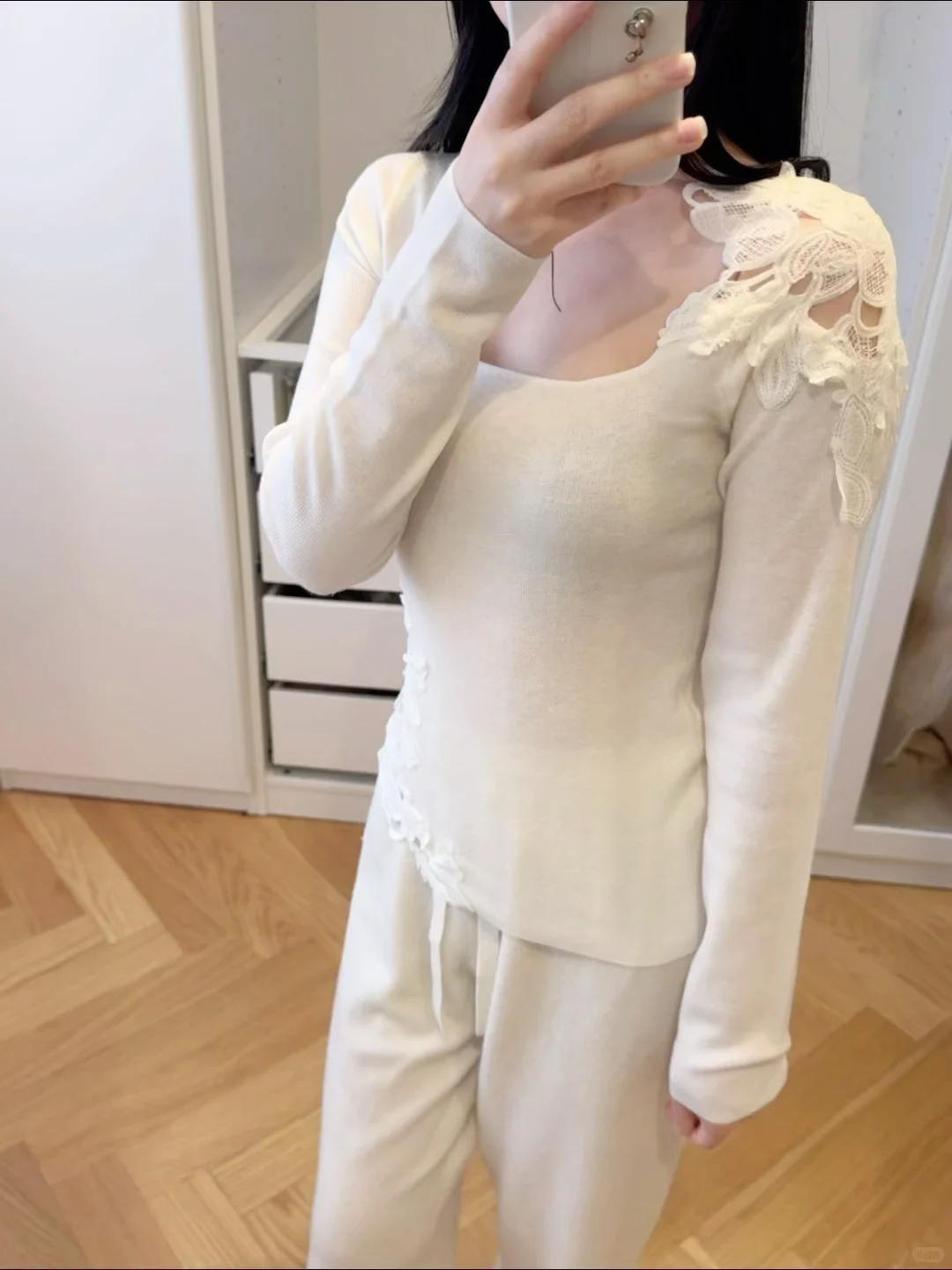 怎么有这么美的蕾丝打底