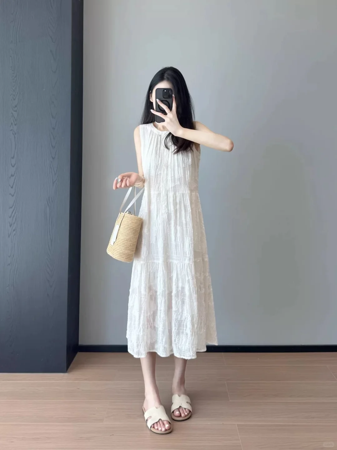 关于我买到一件巨满意的法式浪漫无袖背心裙