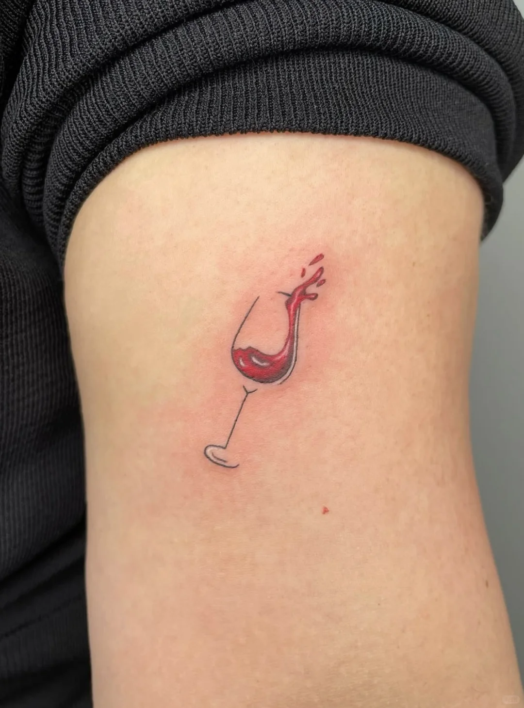 🍷｜线条纹身