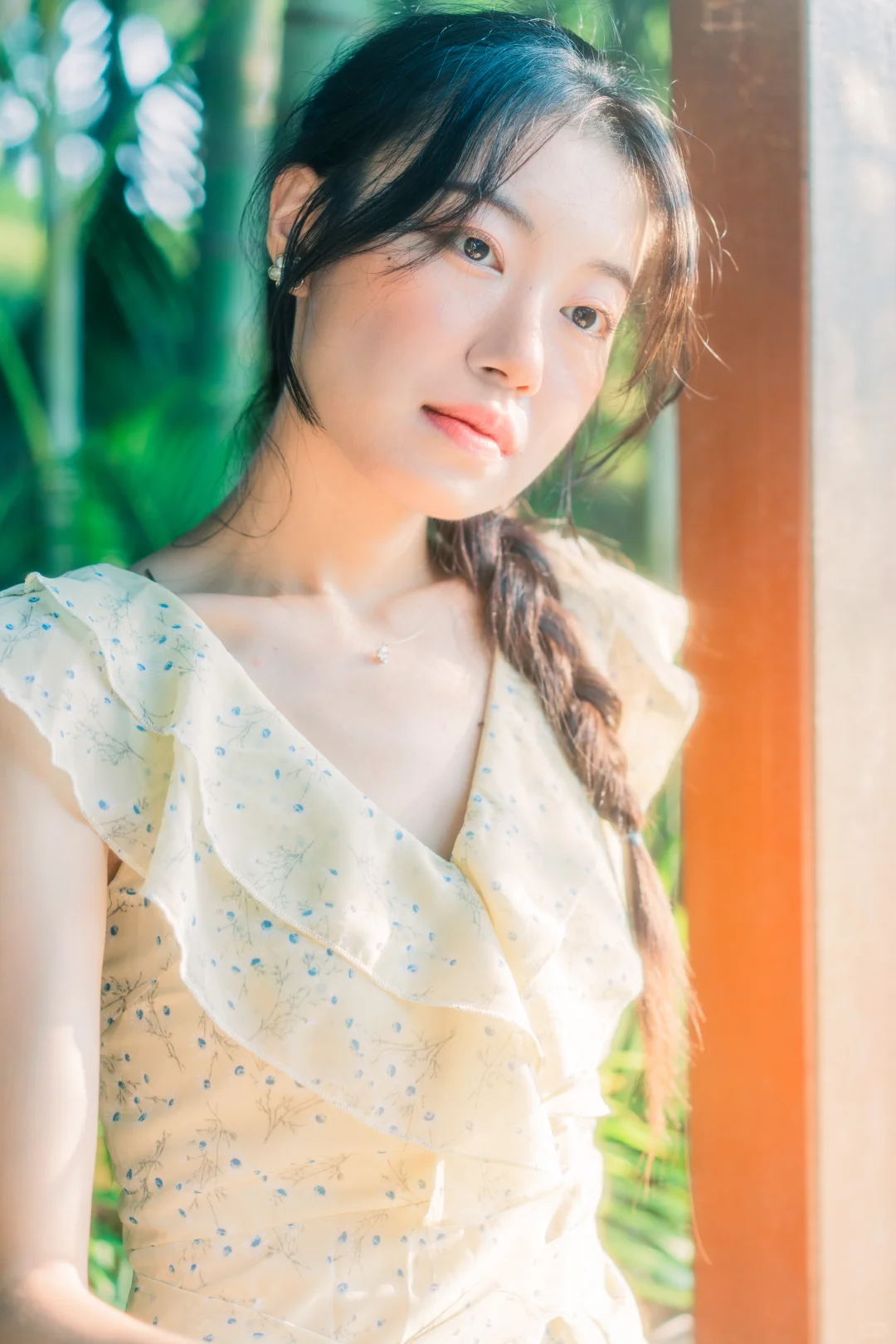 拍照吗？很自然的那种...