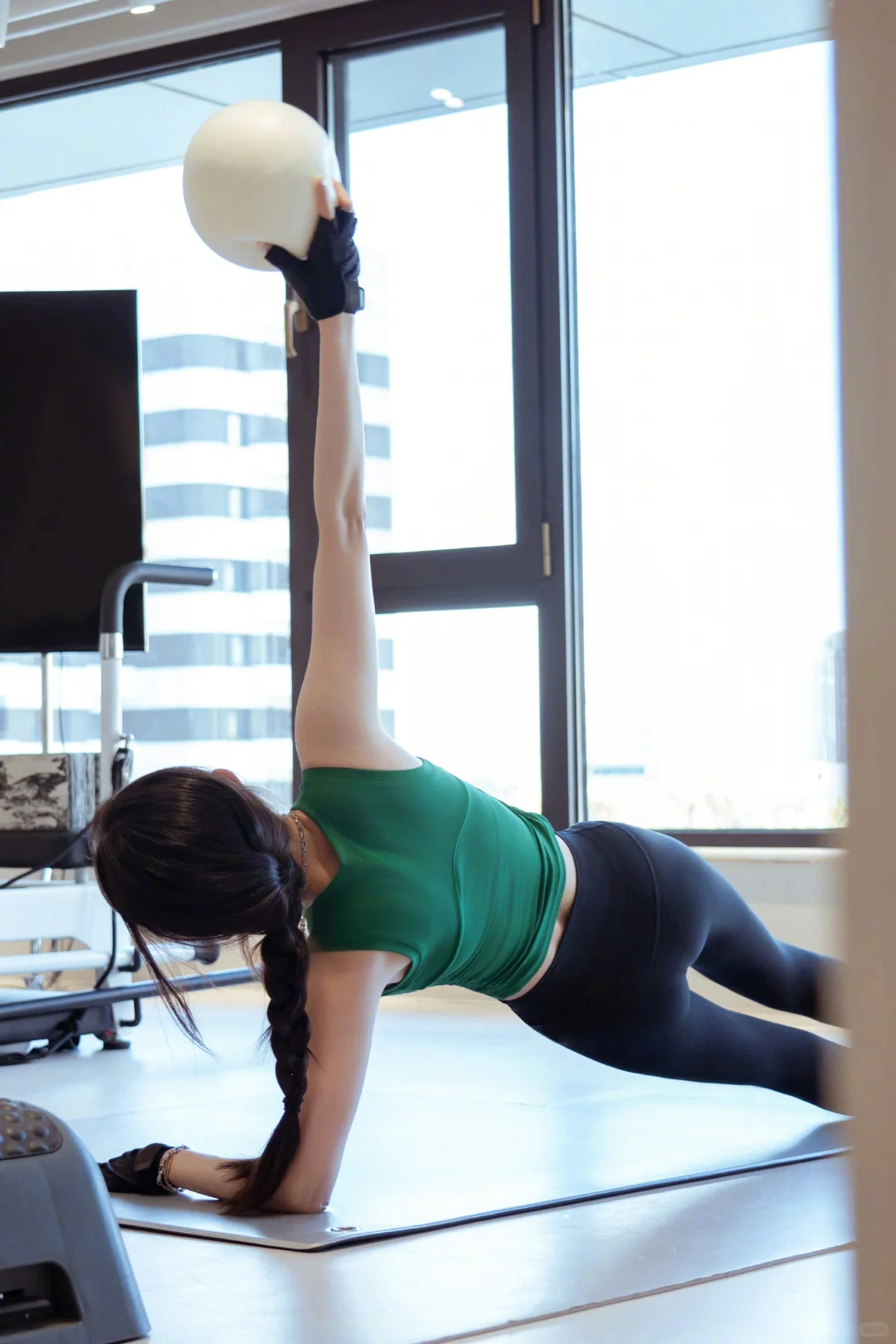 杨幂日常锻炼🏋️‍♀️ 怪不得姐身材这么好🥹！