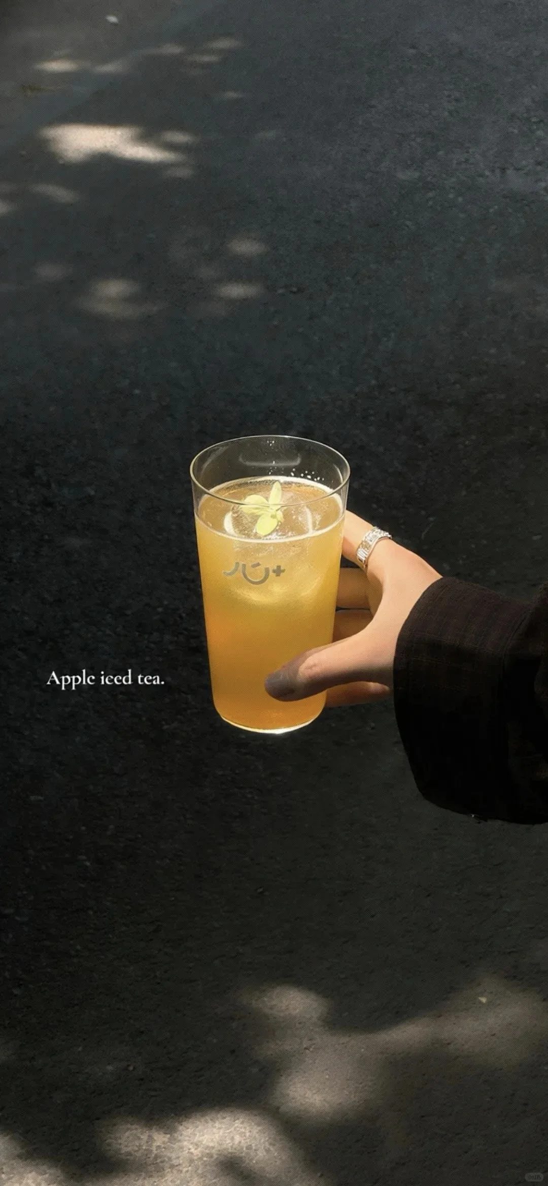 ins风小众氛围感壁纸分享:-$