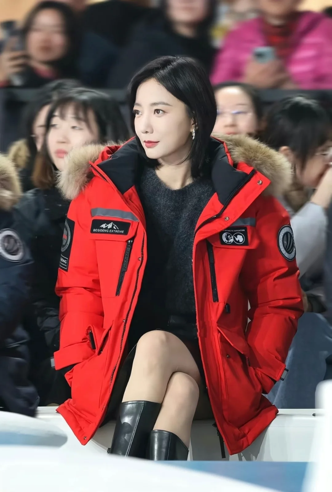 王珞丹🥰难得一见（靴子+肉丝）穿搭？