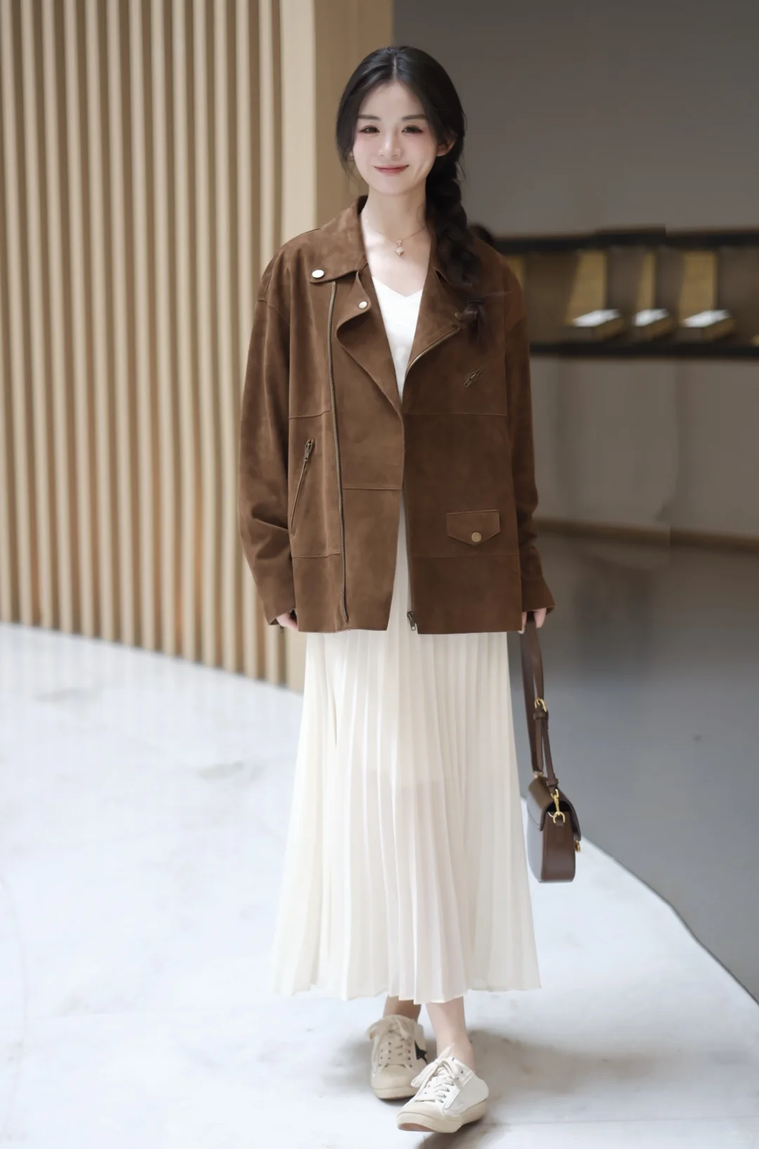 温柔艺术生🍂看艺术展的漂亮美拉德穿搭~