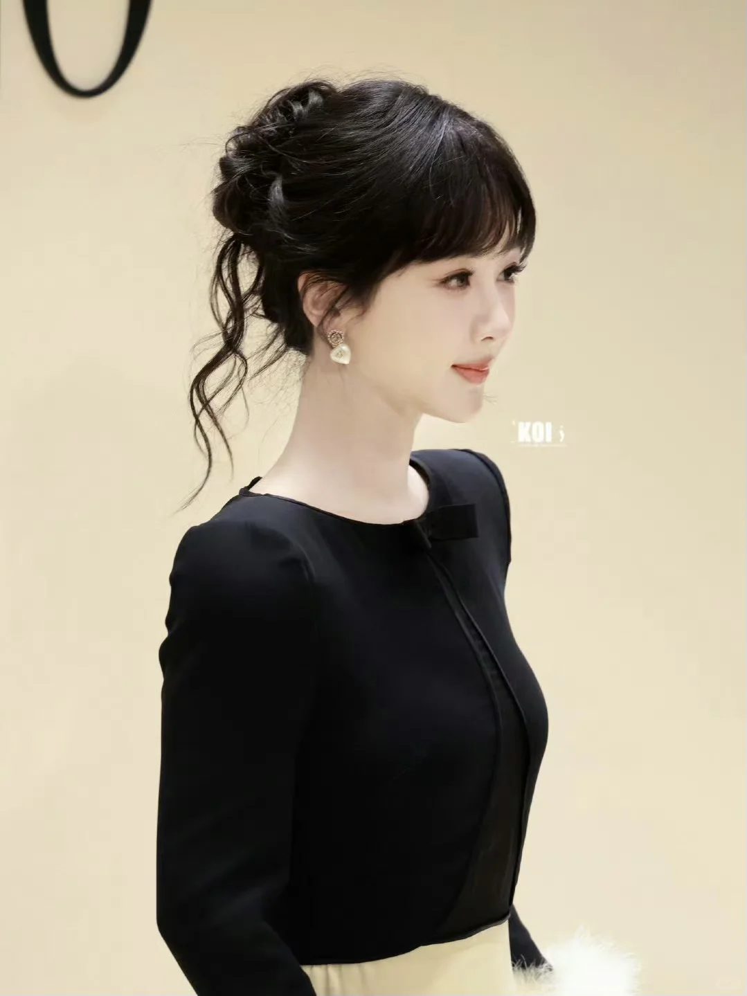 竟然才发现杨紫的脖子好修长