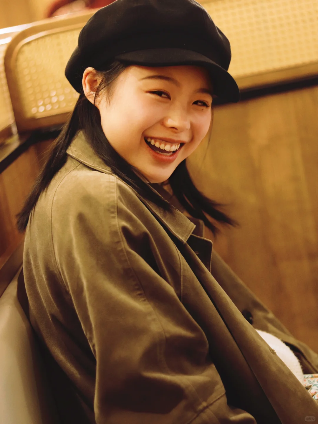 手机也能调出复古胶片🎞️感的照片️❗️❗️