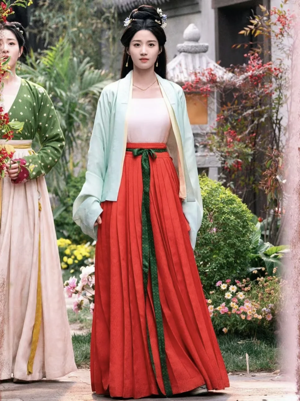 卢昱晓 | 【五福临门】古装造型