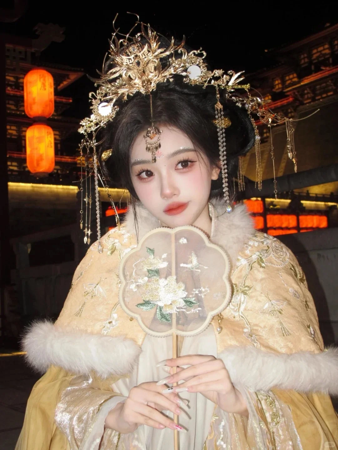 关于我在上海城隍庙花499r当神女的一天