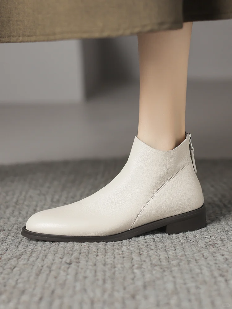 👢复古短靴新宠！通勤穿搭神器