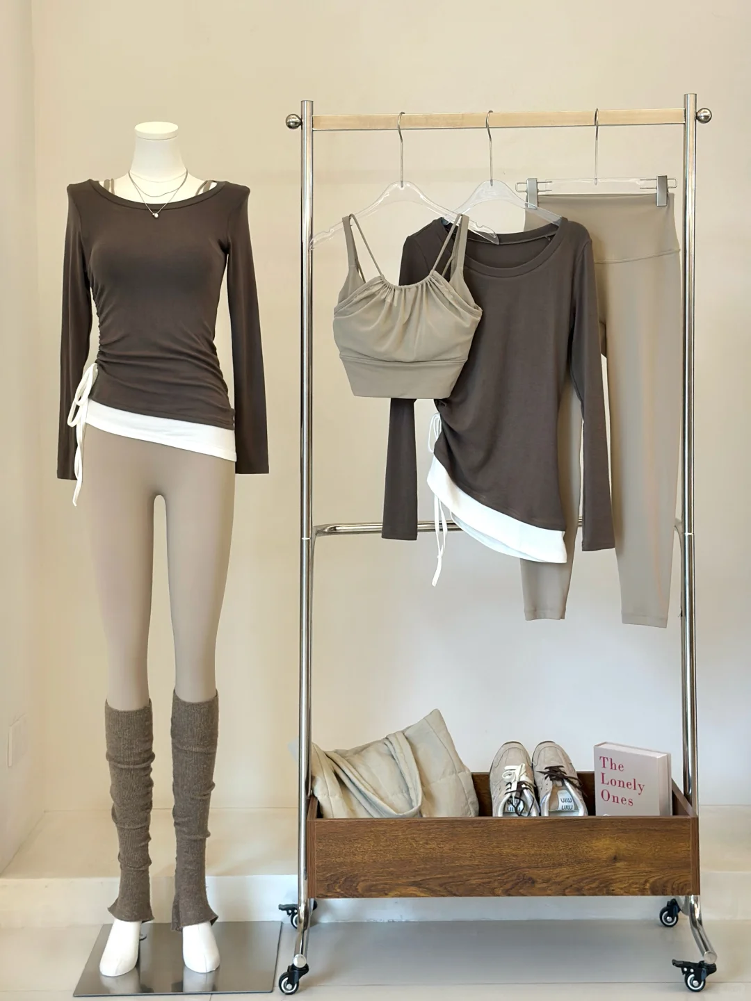 好温柔！！！棕色系瑜伽运动look