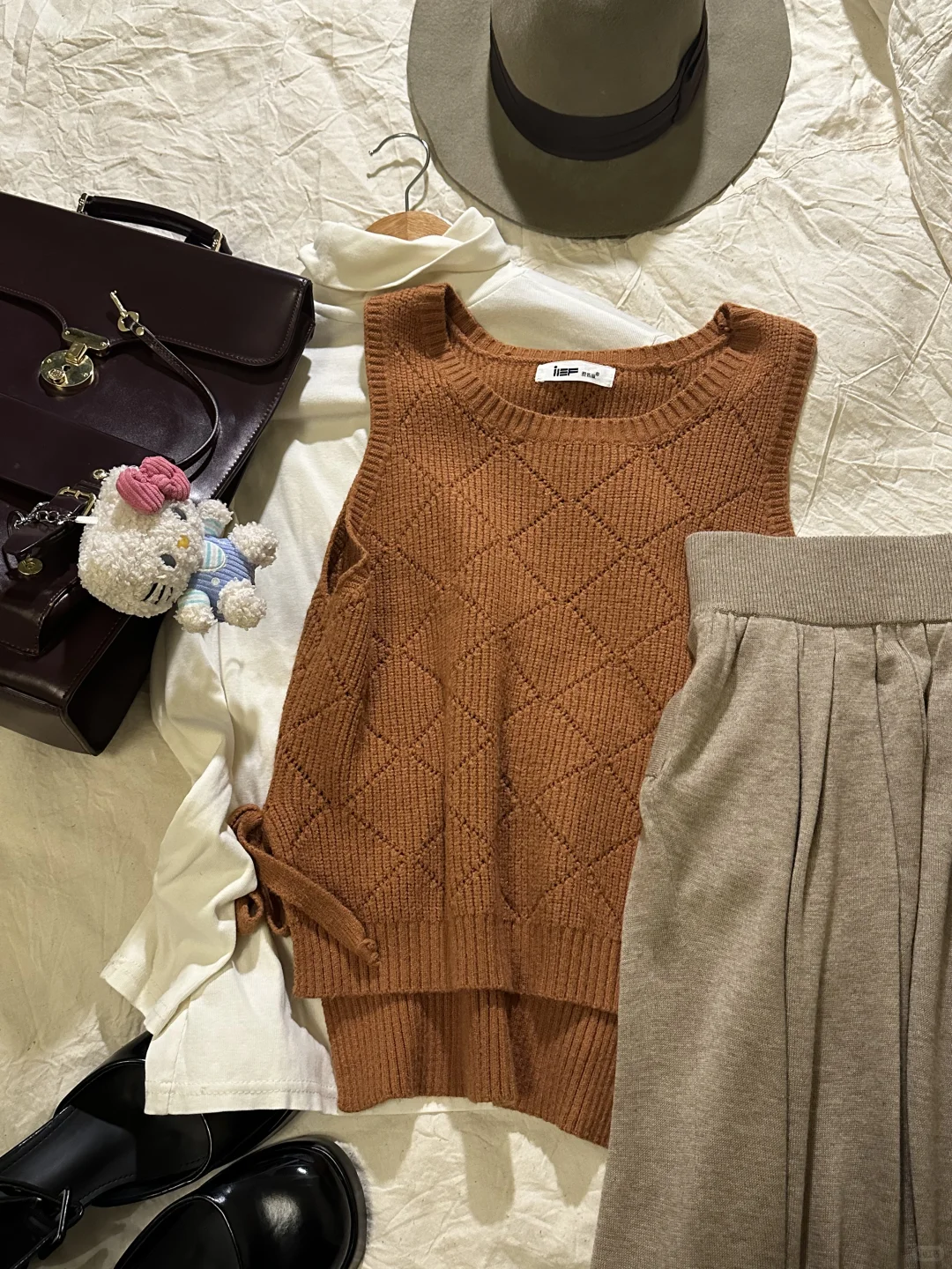 邵和古早感穿搭