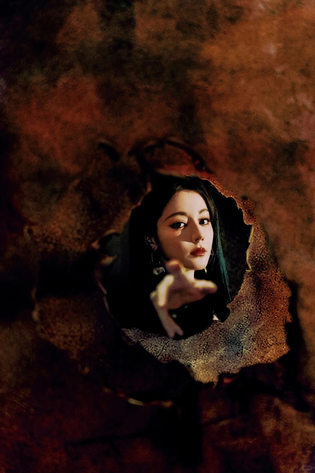 热巴｜《枭起青壤》剧宣🖤疯刀聂九罗上线