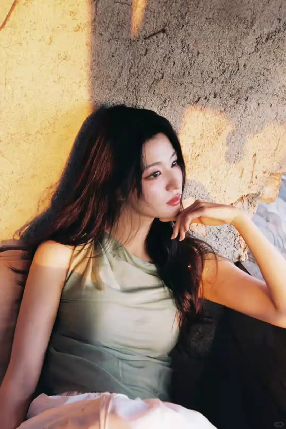 神仙姐姐王楚然不同风格穿搭真是女人味十足