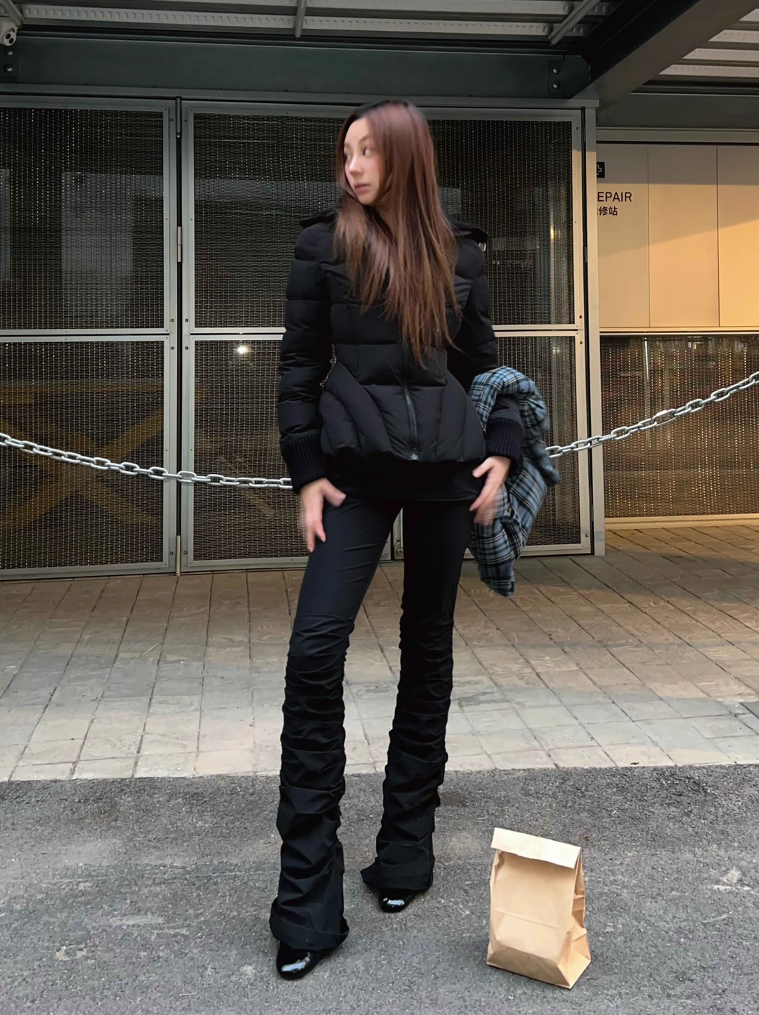 Aeaea | 修身轻盈罗纹羽绒